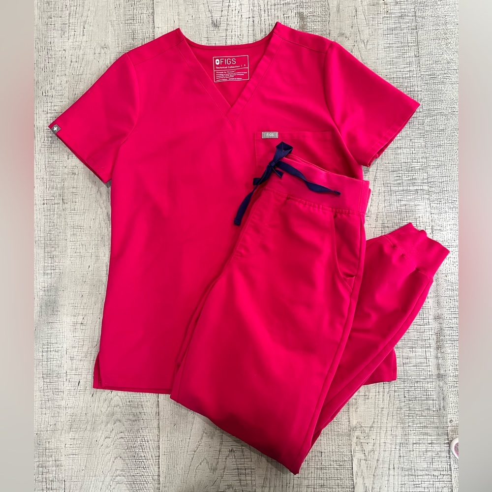 Figs Bright Pink Shirt and Pant Technical Collection Kit Size Small